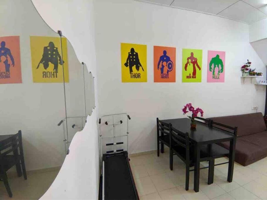 Homestay Delisha Parit Raja Uthm Exterior photo